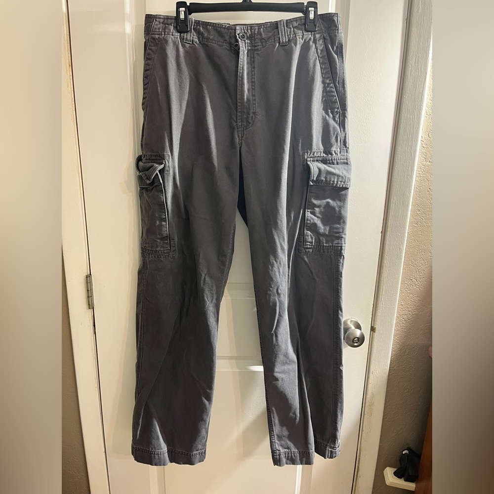 Men's Gap Gray Cargo Pants